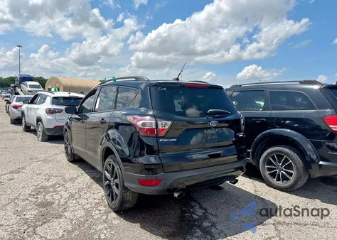 2017 Ford Escape Titanium из США, поврежденный, VIN 1FMCU0J97HUD29051